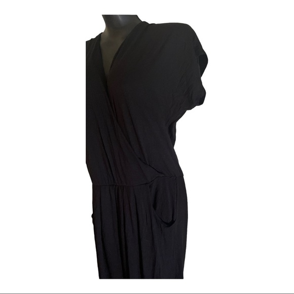 LOVEPELLA Short Sleeve Wrap Top Jumpsuit black - Picture 11 of 13